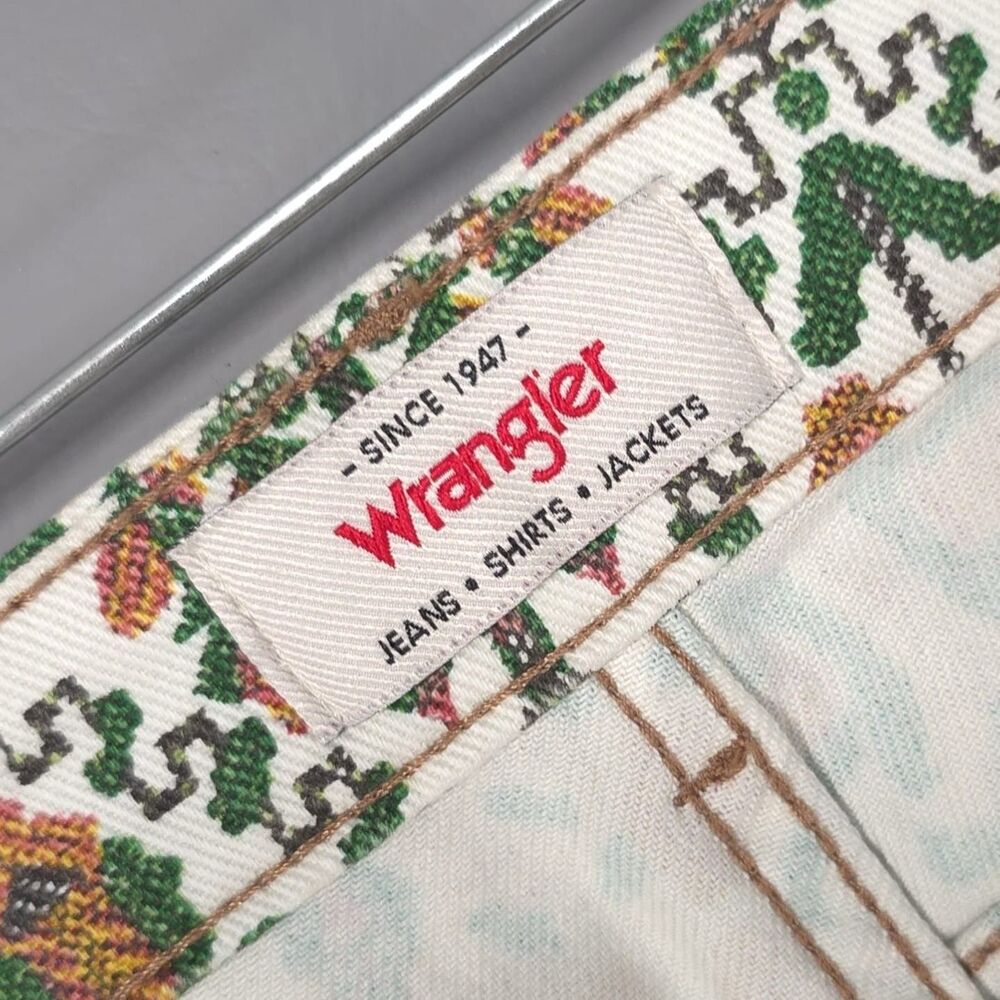 WRANGLER Women’s New Jeans Floral High Rise Fierce Bootcut Flare 8/29 Western - Picture 2 of 15